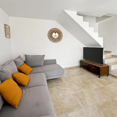 Belle Maison De Village